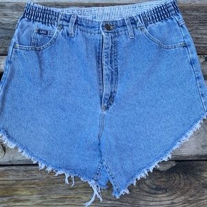 HIGH WAISTED LEE STRETCHY CUT OFF SHORTS